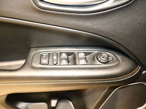 Used 2019 Jeep Compass Latitude w/ Safety & Security Group image 37