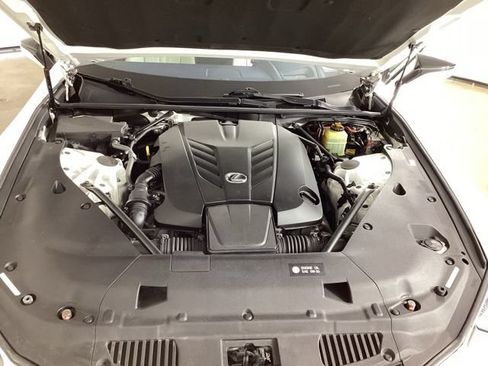 Used 2018 Lexus LC 500 Coupe w/ Touring Package RWD image 24