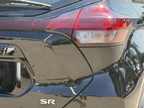 Used 2021 Nissan Kicks SR w/ SR Premium Package FWD image 7