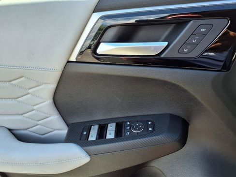 New 2025 Mitsubishi Outlander SEL image 25