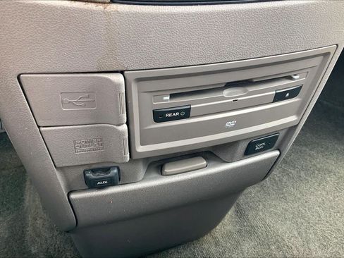 Used 2014 Honda Odyssey Touring Elite image 27