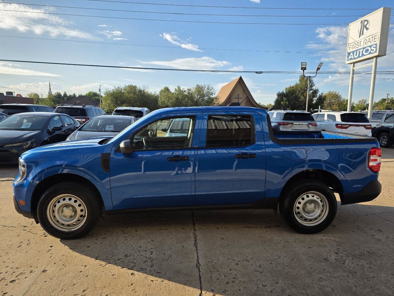 Used 2025 Ford Maverick XL FWD image 4