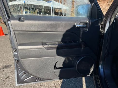 Used 2015 Jeep Patriot Sport w/ Power Value Group image 16