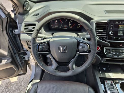 New 2026 Honda Ridgeline Black Edition image 19