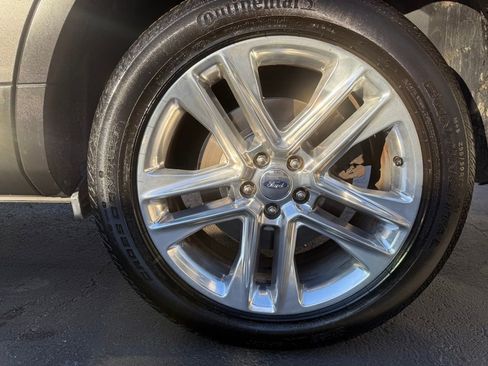 Used 2016 Ford Explorer Limited w/ Equipment Group 301A image 18