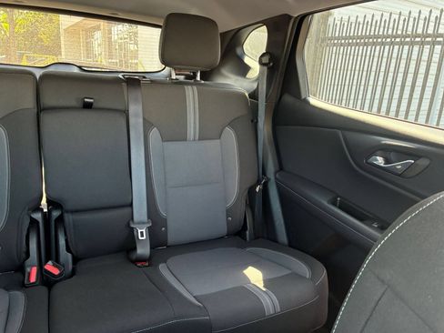 Used 2025 Chevrolet Blazer LT FWD image 37