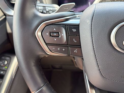 Used 2025 Lexus GX 550 w/ Accessory Package (2T) AWD/4WD image 13