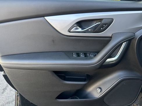 Used 2023 Chevrolet Blazer LT w/ Convenience Package image 18