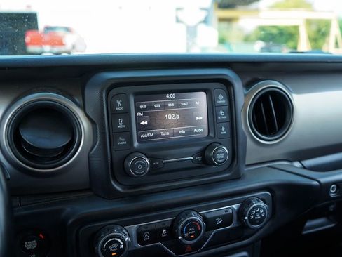 Used 2020 Jeep Wrangler Unlimited Sport S image 22