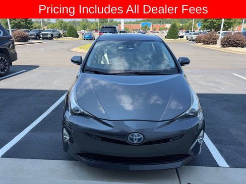 Used 2016 Toyota Prius Four Touring w/ Premium Convenience Package FWD image 2