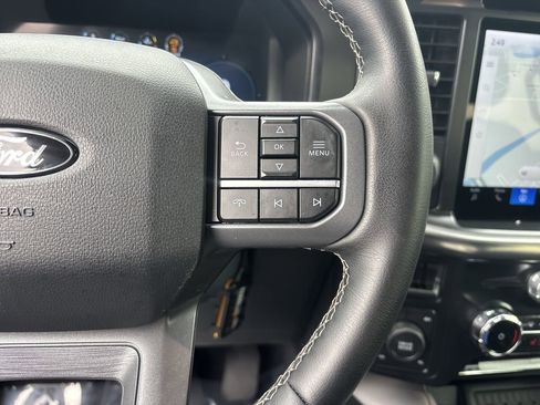 Used 2025 Ford F150 Lariat w/ Equipment Group 502A High image 31