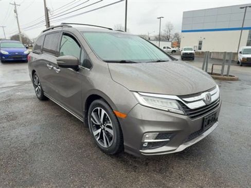Used 2018 Honda Odyssey Elite image 2
