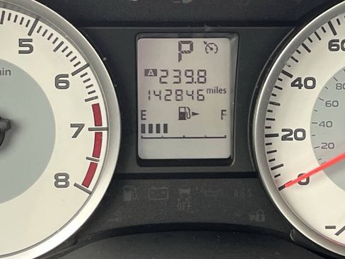 Used 2014 Subaru Impreza 2.0i Premium w/ All-Weather Package w/CVT AWD/4WD image 13