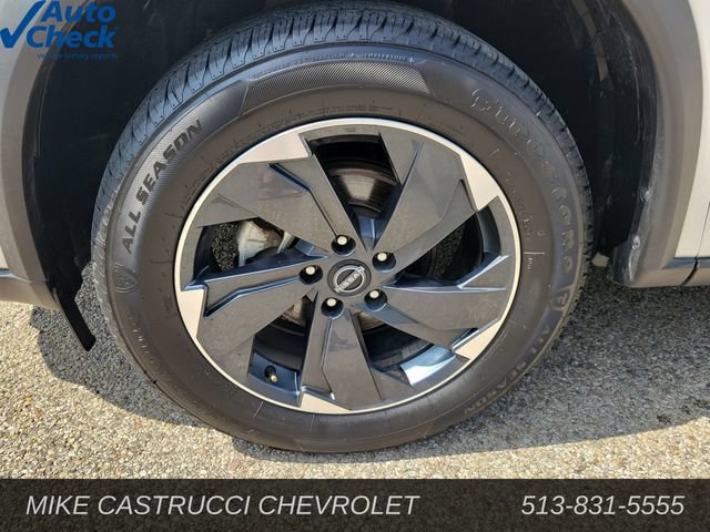 Used 2024 Nissan Rogue SV AWD/4WD image 9