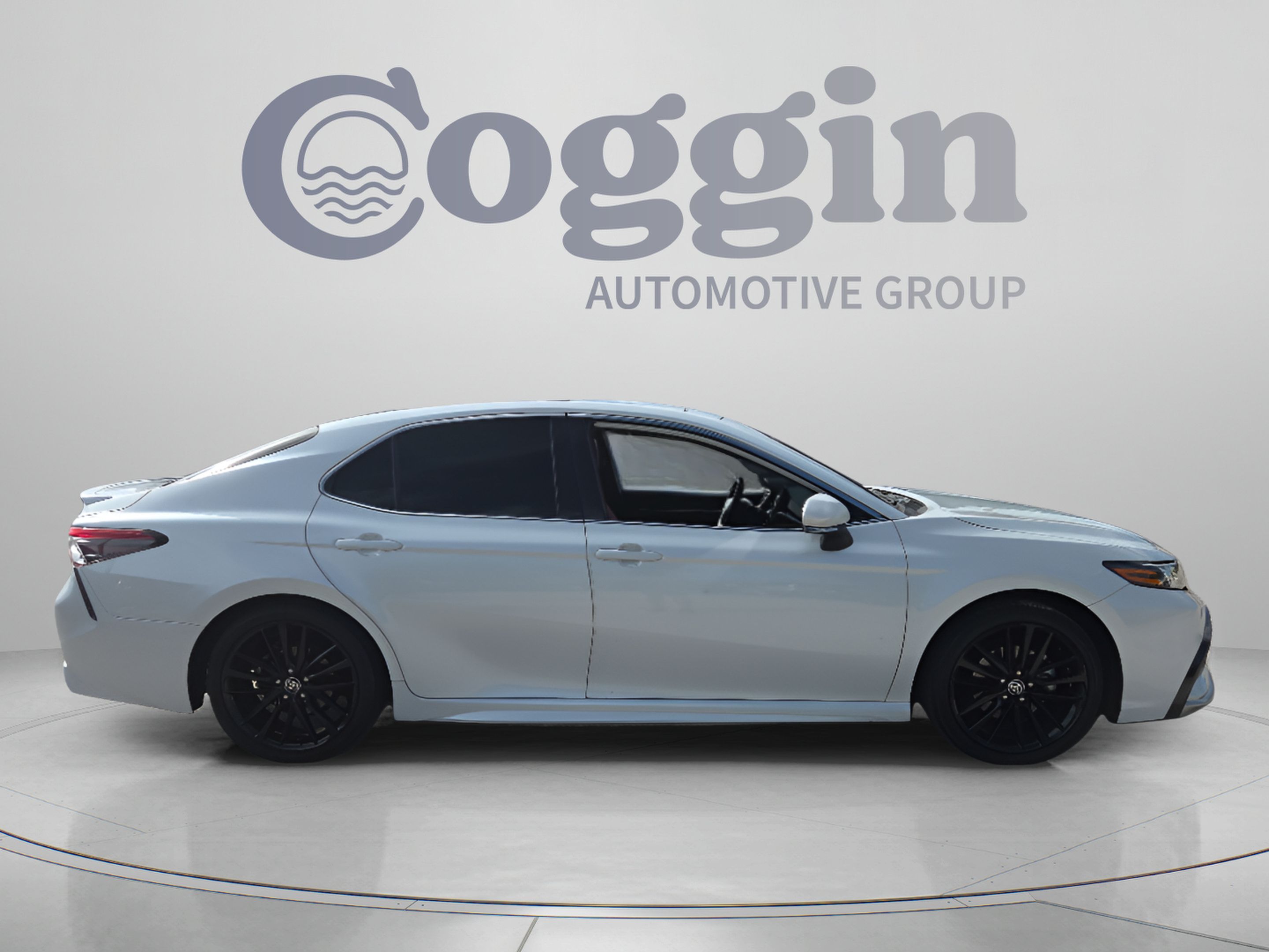 Used 2022 Toyota Camry XSE w/ Navigation Package FWD image 6