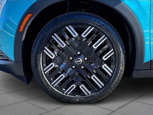 New 2026 Nissan Leaf Platinum+ image 11