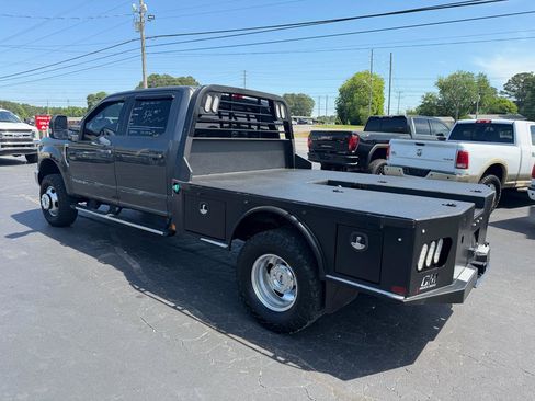 Used 2017 Ford F350 Lariat w/ Lariat Ultimate Package AWD/4WD image 7