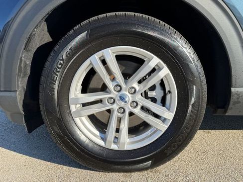 Certified 2023 Ford Explorer XLT w/ Equipment Group 202A AWD/4WD image 10