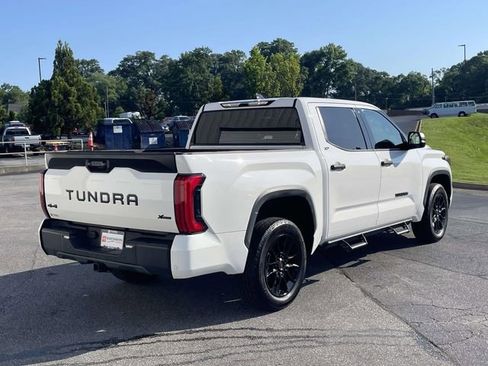 Used 2023 Toyota Tundra SR5 w/ SR5 Convenience Package AWD/4WD image 13