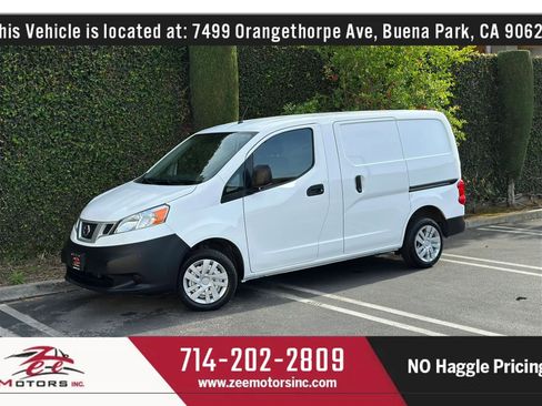 Used 2017 Nissan NV200 S w/ Back Door Glass Package image 12