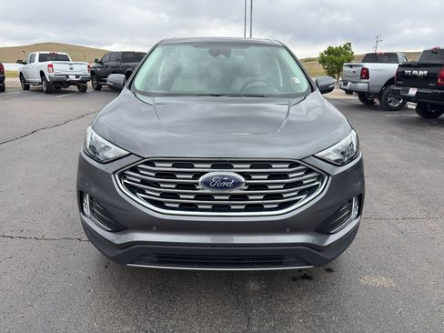 Used 2024 Ford Edge Titanium AWD/4WD image 2