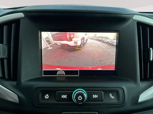 Used 2024 GMC Terrain SLE w/ Driver Convenience Package AWD/4WD image 18