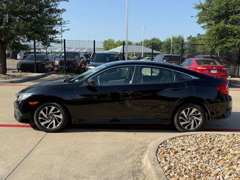 Used 2016 Honda Civic EX image 2
