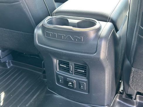 Used 2018 Nissan Titan PRO-4X w/ Pro-4x Convenience Package image 16