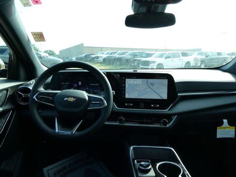 New 2027 Chevrolet Equinox LT AWD/4WD image 14