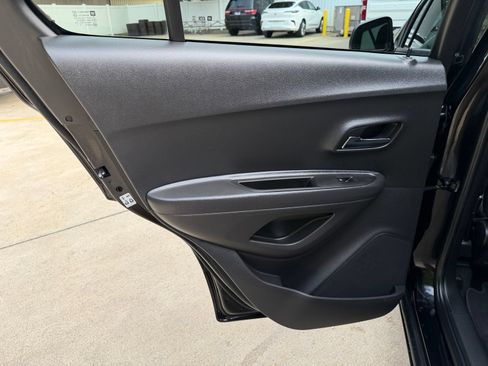 Used 2020 Chevrolet Trax LS w/ Tint and Cruise Package FWD image 23