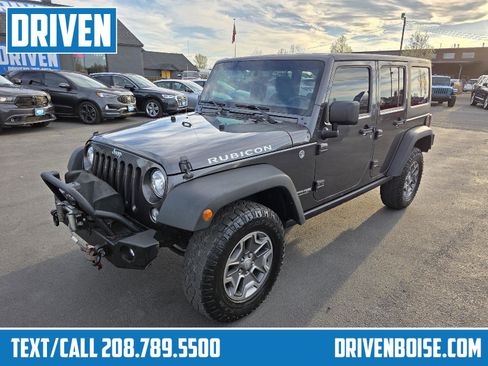 Used 2018 Jeep Wrangler Unlimited Rubicon w/ Connectivity Group image 1