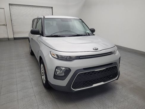Used 2020 Kia Soul LX FWD image 14