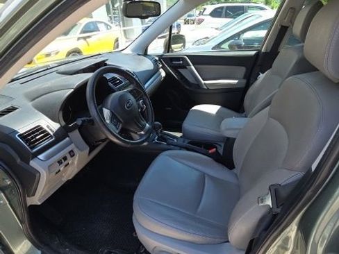 Used 2016 Subaru Forester 2.5i Touring AWD/4WD image 16