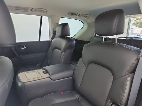 Used 2023 Nissan Armada SL w/ Captain's Chairs Package RWD image 13