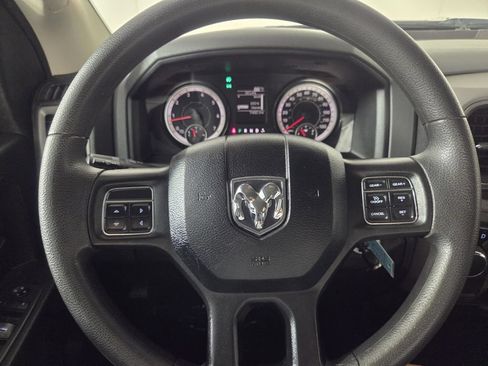 Used 2019 RAM 1500 Express RWD image 17