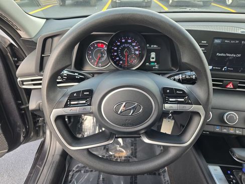 Used 2023 Hyundai Elantra SE w/ Cargo Package FWD image 38