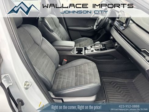 Used 2023 Mitsubishi Outlander SE Black Edition AWD/4WD image 40