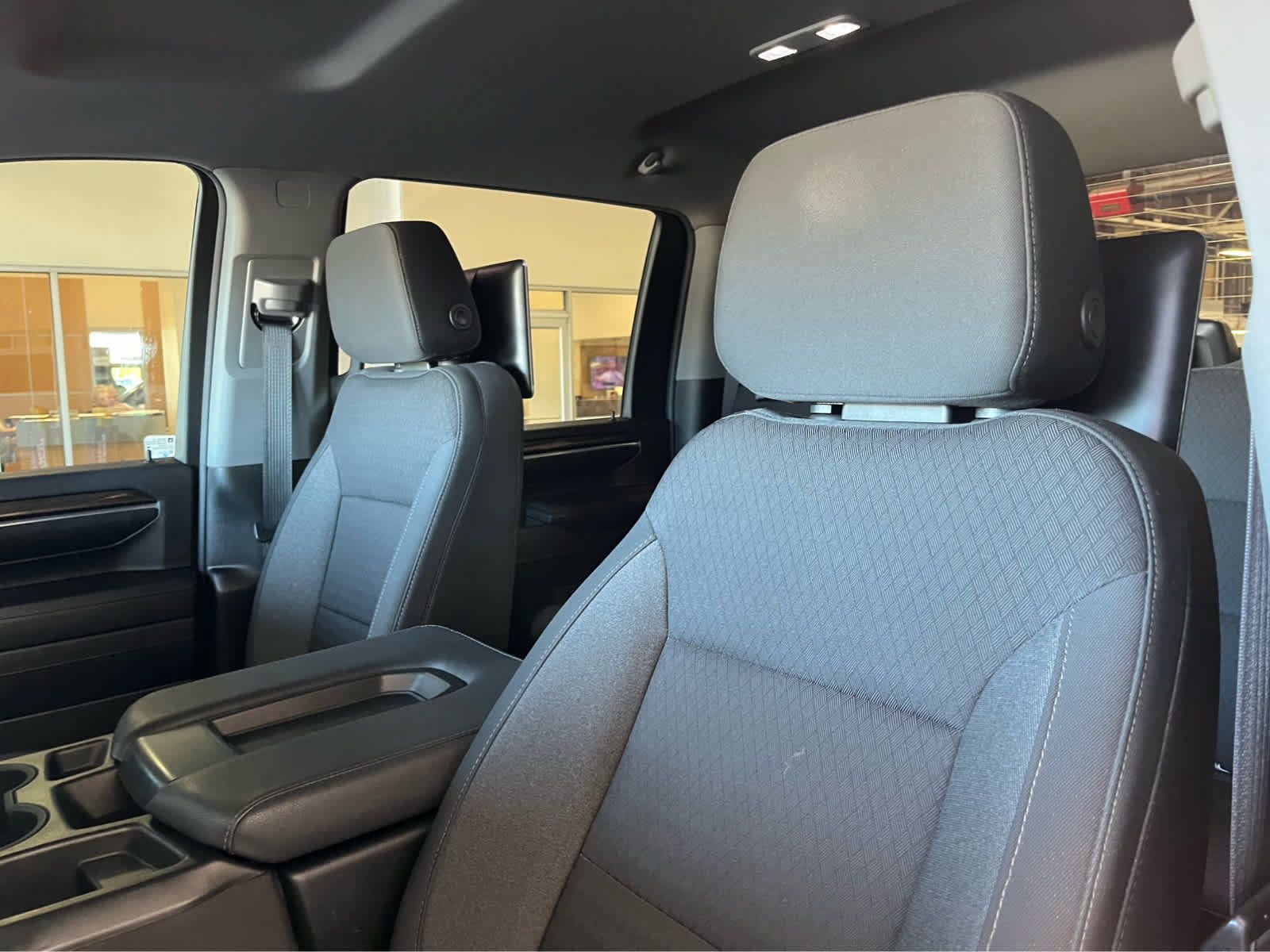 Used 2024 Chevrolet Silverado 2500 LT w/ Convenience Package AWD/4WD image 18
