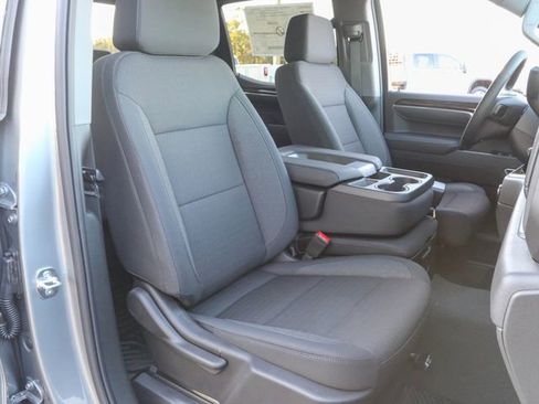 New 2026 GMC Sierra 1500 SLE image 24