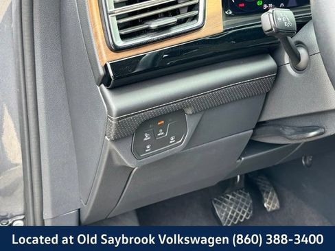 Certified 2024 Volkswagen Atlas SE AWD/4WD image 36