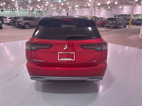 New 2025 Mitsubishi Outlander SEL image 5