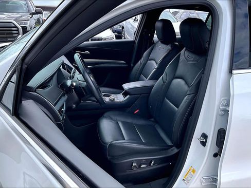 Used 2023 Cadillac XT4 Premium Luxury w/ Technology Package image 7