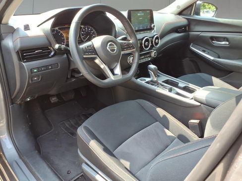 Used 2023 Nissan Sentra SR w/ Midnight Edition Package FWD image 10