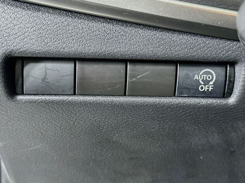 Used 2025 Nissan Kicks S FWD image 17