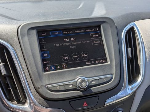 Used 2020 Chevrolet Equinox LS w/ LS Convenience Package FWD image 19