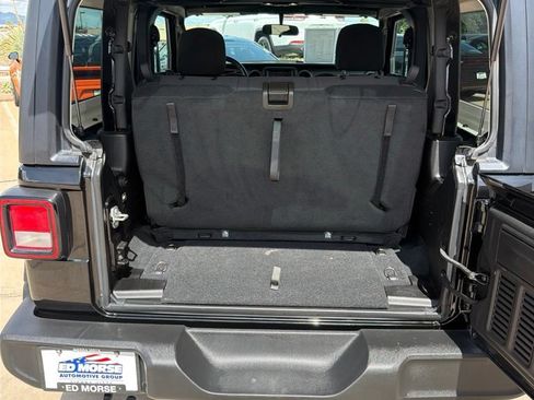 Used 2022 Jeep Wrangler Sport AWD/4WD image 24
