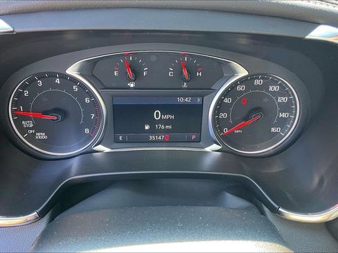 Used 2025 Chevrolet Blazer LT FWD image 13