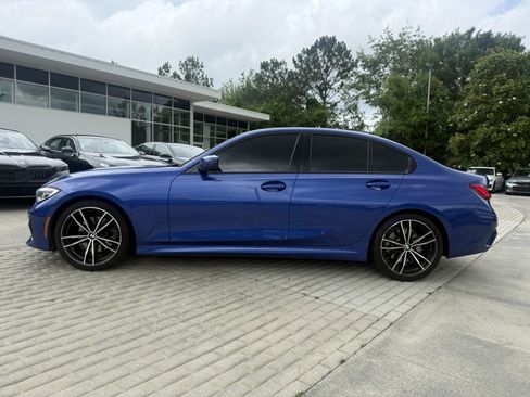 Used 2021 BMW 330i Sedan w/ M Sport Package RWD image 3