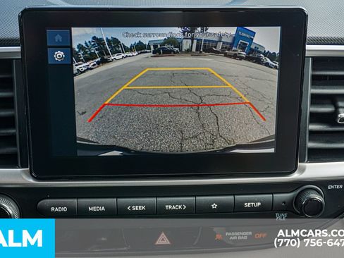 Used 2024 Hyundai Venue SEL FWD image 37