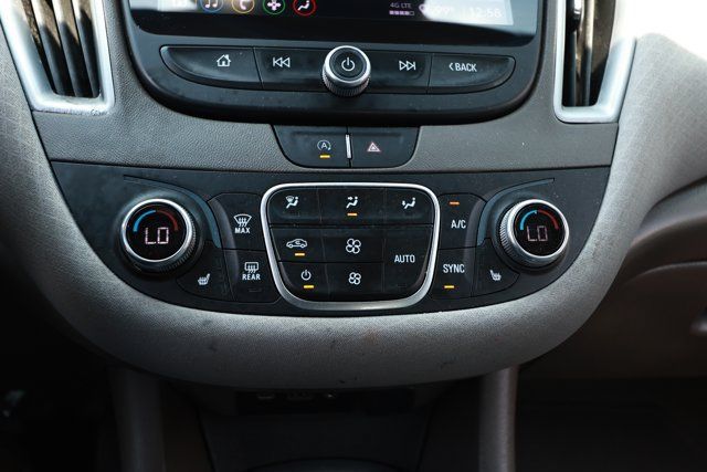 Used 2025 Chevrolet Malibu LT FWD image 18